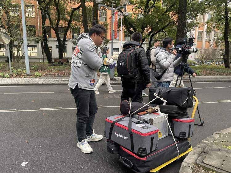 光影十年，致謝上海 《鄔達克》紀錄片的幕后與深情